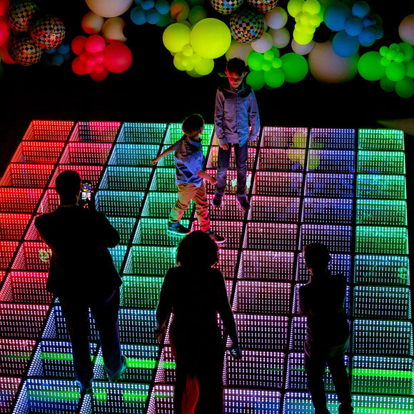Bat Mitzvah dance floor. Chrissie Blatt Creative. ©2024 Steve Ziegelmeyer