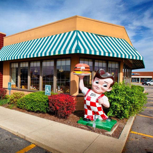 Frisch's Big Boy restaurant. Brice Rd., Reynoldsburg, Ohio. ©2011 Steve Ziegelmeyer