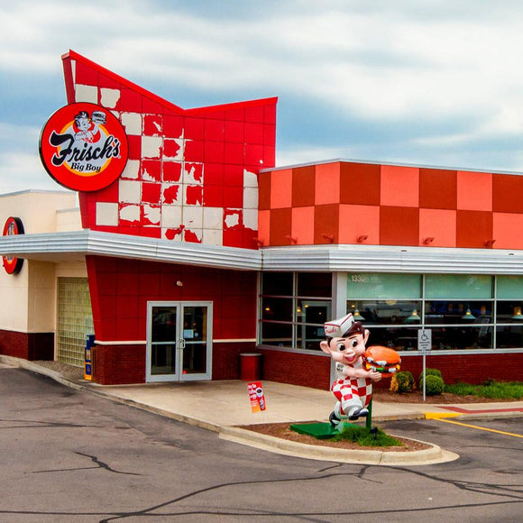 Frisch's Big Boy restaurant. Lebanon, Ohio. CLOSED. ©2014 Steve Ziegelmeyer