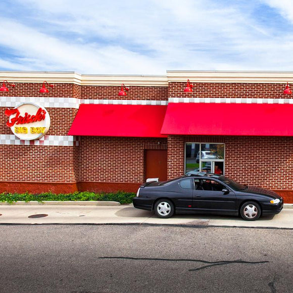 Frisch's Big Boy restaurant. Lancaster, Oh. ©2011 Steve Ziegelmeyer