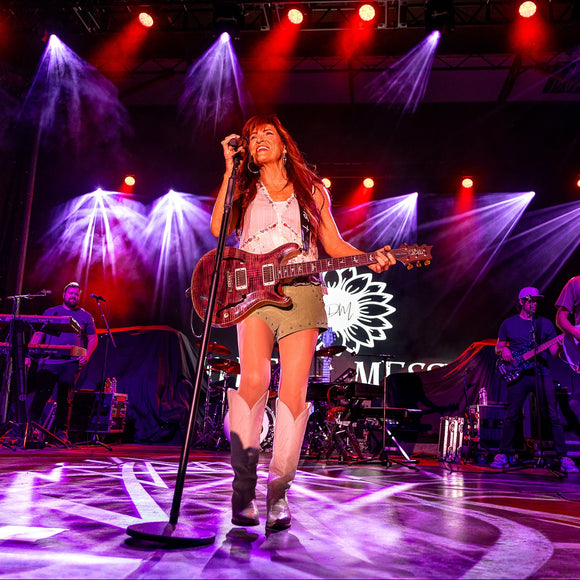 Jo Dee Messina. ©2026 Steve Ziegelmeyer