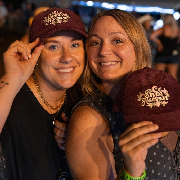 Emma Hansman fans. ©2026 Steve Ziegelmeyer
