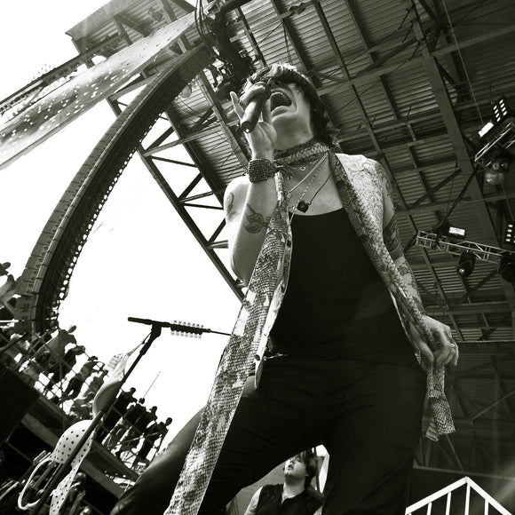 Hinder. ©2011 Steve Ziegelmeyer