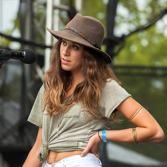 Katie Toupin of Houndmouth. ©2014 Steve Ziegelmeyer