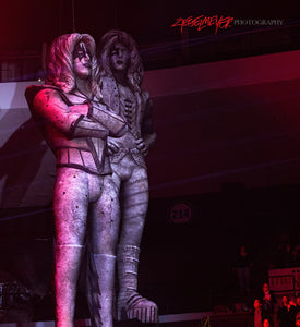 Kiss statues. ©2023 Steve Ziegelmeyer