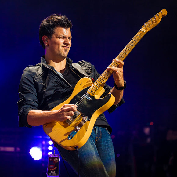 Randy Houser band guitarist. ©2014 Steve Ziegelmeyer