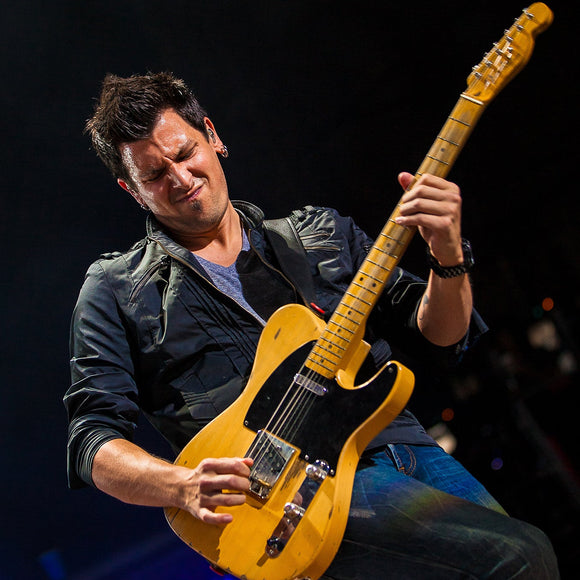 Randy Houser band guitarist. ©2014 Steve Ziegelmeyer
