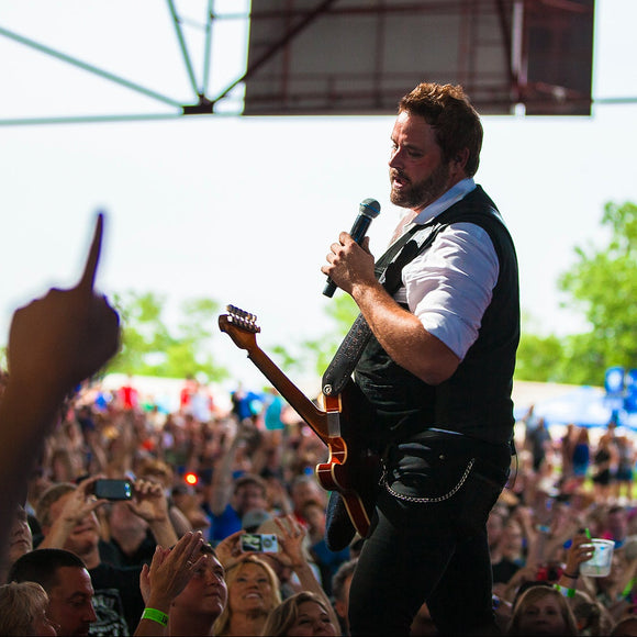Randy Houser. ©2014 Steve Ziegelmeyer