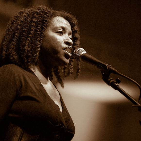 LaTanya Foster of The Whiskey Shambles. ©2015 Steve Ziegelmeyer