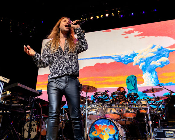 Jon Davison of Yes. ©2024 Steve Ziegelmeyer