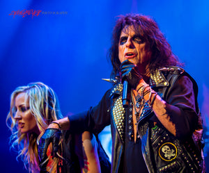 Alice Cooper and Nita Strauss. ©2018 Steve Ziegelmeyer