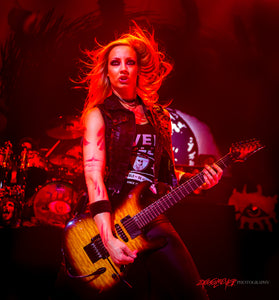 Nita Strauss of Alice Cooper. ©2015 Steve Ziegelmeyer