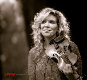 Alison Krauss. ©2014 Steve Ziegelmeyer