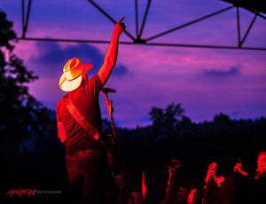 Brad Paisley. ©2013 Steve Ziegelmeyer