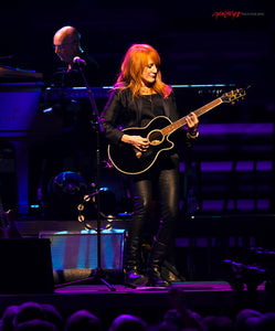 Patti Scialfa of Bruce Springsteen and the E Street Band. ©2014 Steve Ziegelmeyer