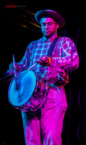 Dom Flemons of Carolina Chocolate Drops. ©2013 Steve Ziegelmeyer