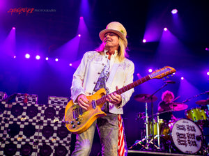 Robin Zander of Cheap Trick. ©2016 Steve Ziegelmeyer