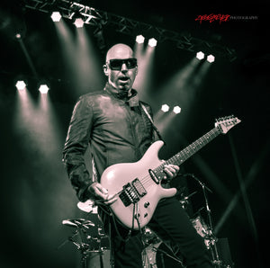 Joe Satriani. ©2013 Steve Ziegelmeyer