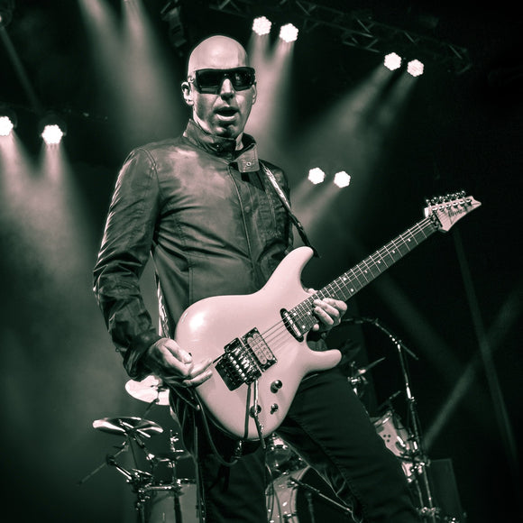 Joe Satriani. ©2013 Steve Ziegelmeyer