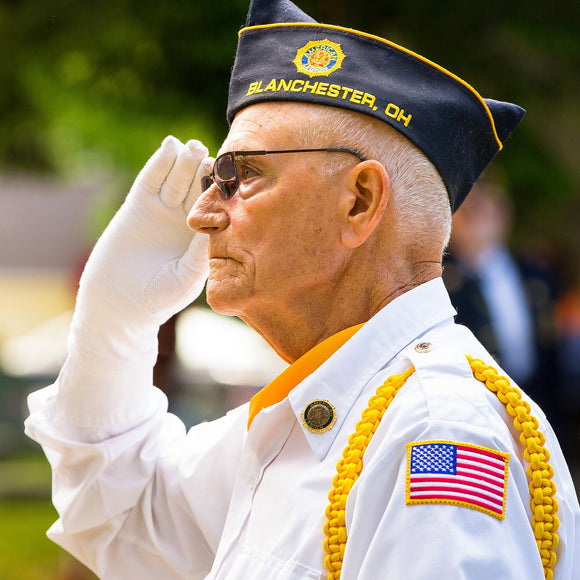 Veteran saluting. ©2021 Steve Ziegelmeyer