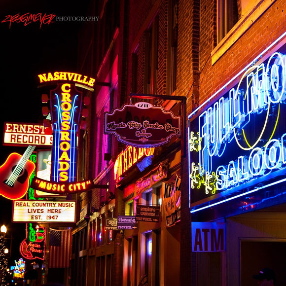 Nashville neon. ©2009 Steve Ziegelmeyer
